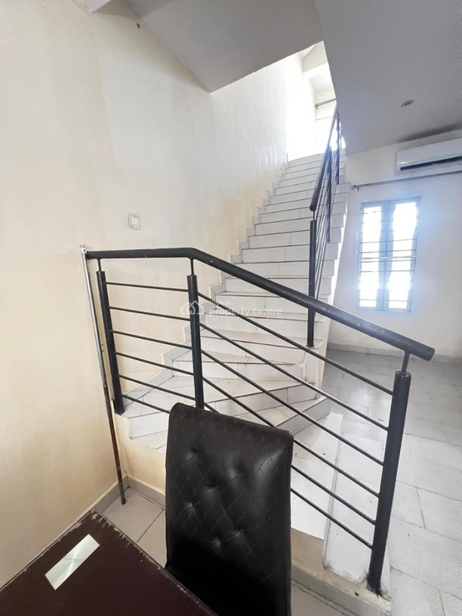 a Well Maintained 4 Bedroom Terrace Duplex with a Penthouse, Orchid Road Before The Round About, Lekki, Lagos, Terraced Duplex for Rent