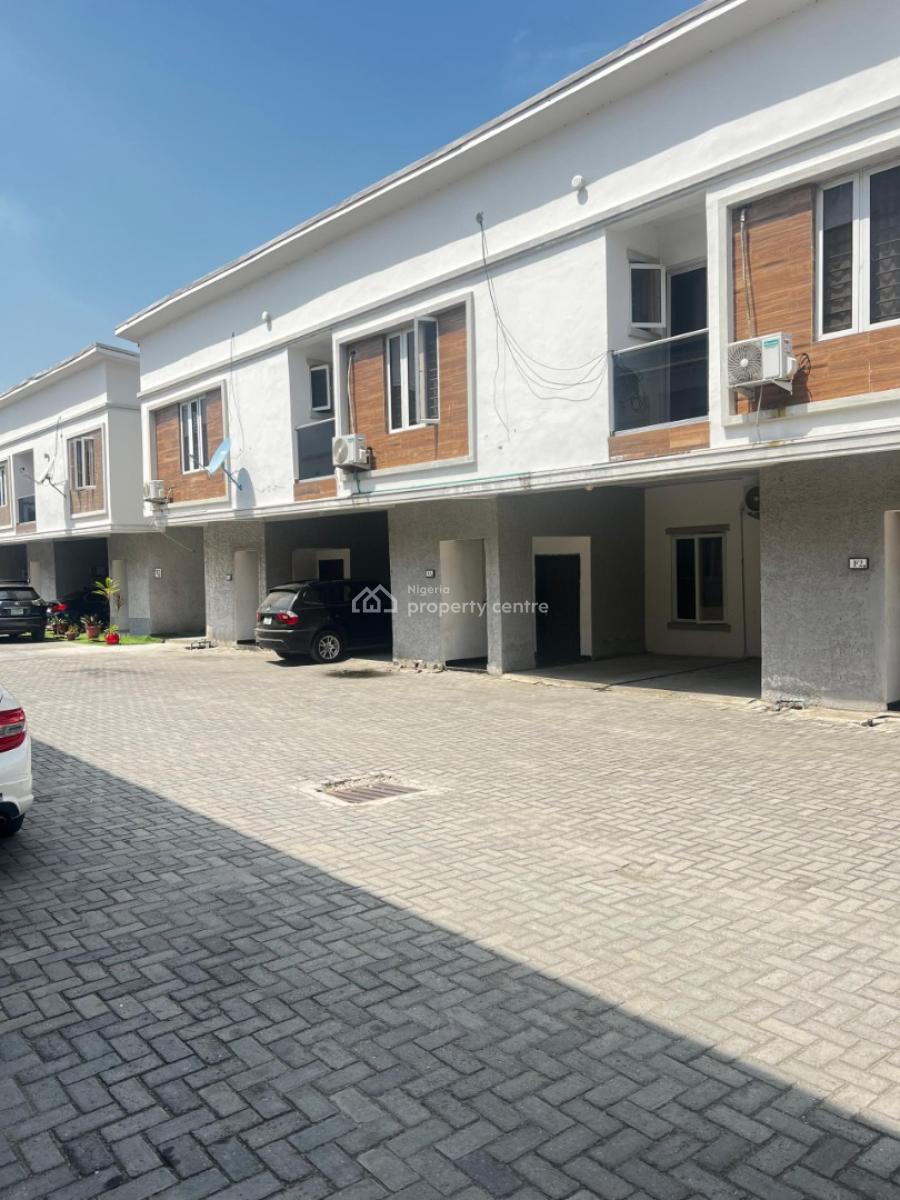 a Well Maintained 4 Bedroom Terrace Duplex with a Penthouse, Orchid Road Before The Round About, Lekki, Lagos, Terraced Duplex for Rent