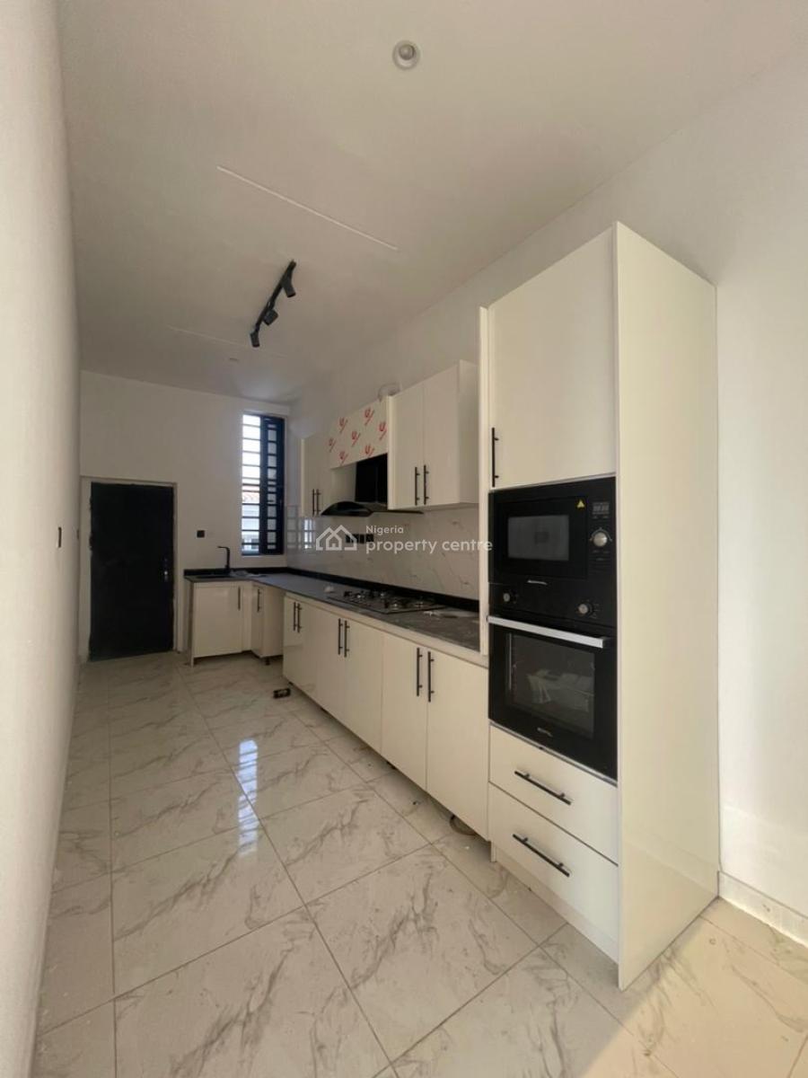 Newly Built 2 Bedroom Apartment, Ologolo, Lekki, Lagos, Flat / Apartment for Rent