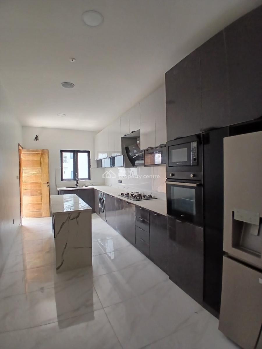 Tastefully Finished and Newly Built and Serviced with 24/7 Power Suppl, Lekki Phase 1, Lekki, Lagos, Flat / Apartment for Rent