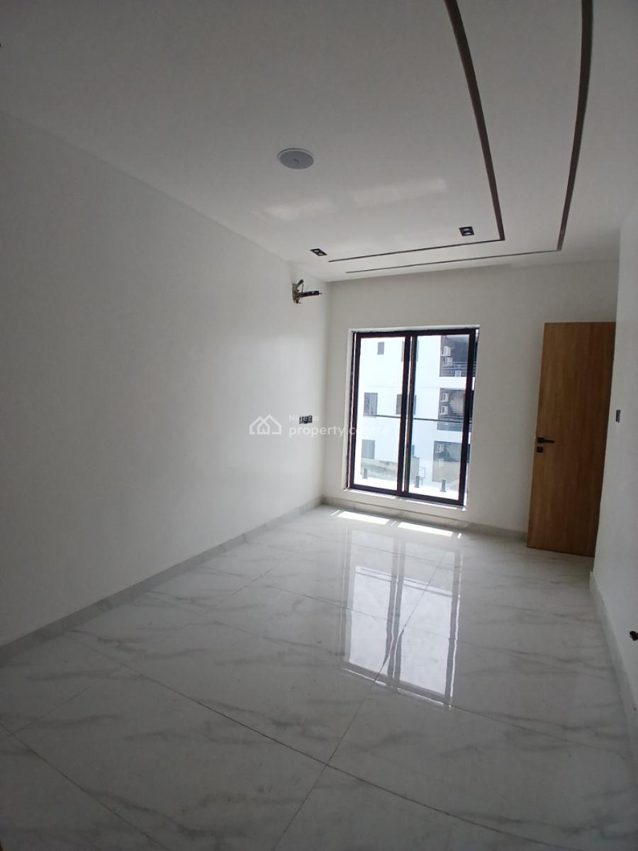 Tastefully Finished and Newly Built and Serviced with 24/7 Power Suppl, Lekki Phase 1, Lekki, Lagos, Flat / Apartment for Rent