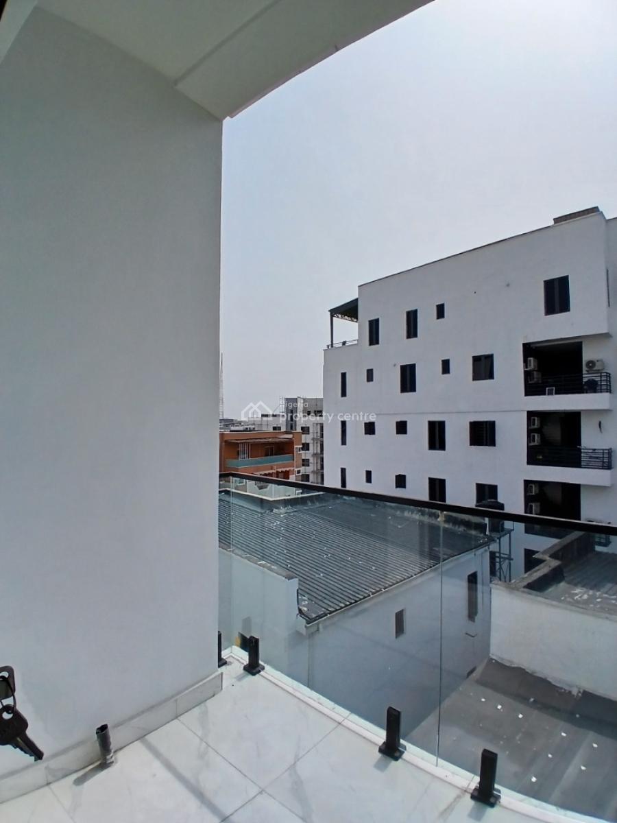 Tastefully Finished and Newly Built and Serviced with 24/7 Power Suppl, Lekki Phase 1, Lekki, Lagos, Flat / Apartment for Rent