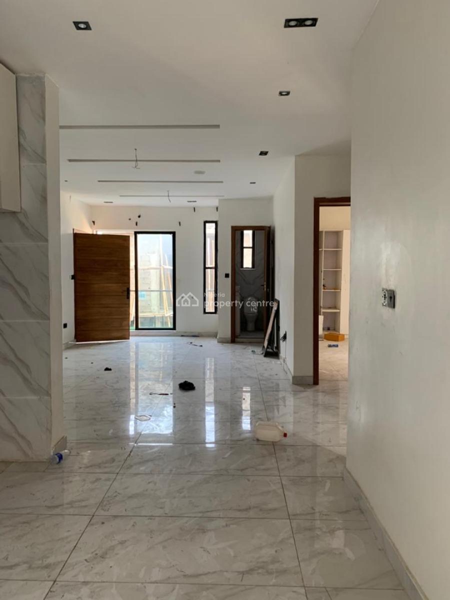 Beautiful 2 Bedroom Apartment, Ologolo, Lekki, Lagos, Flat / Apartment for Rent