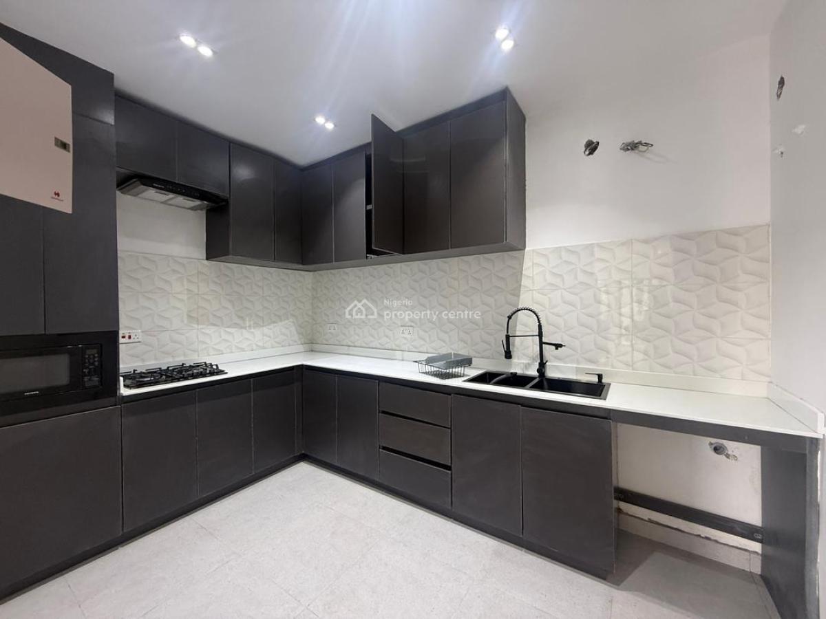 Fully Serviced 2 Bedroom Apartment, Ikate, Lekki, Lagos, Block of Flats for Sale