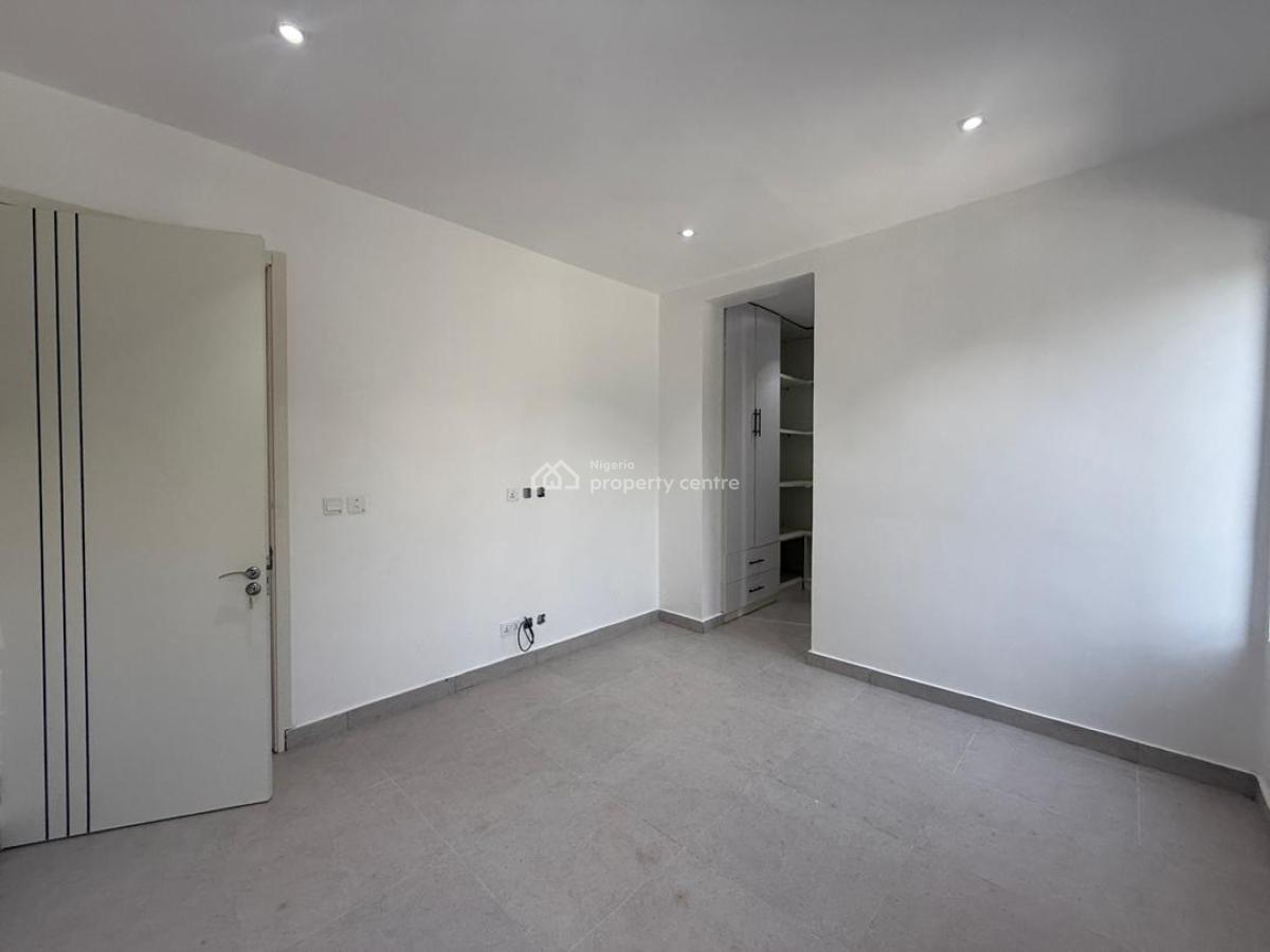 Fully Serviced 2 Bedroom Apartment, Ikate, Lekki, Lagos, Block of Flats for Sale