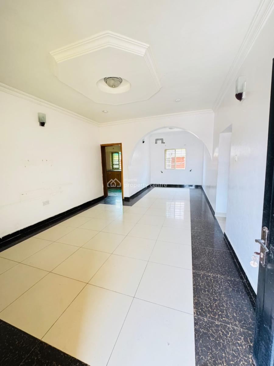 Spacious 2 Bedroom Apartment Available, Orchid Road, Lekki, Lagos, Flat / Apartment for Rent
