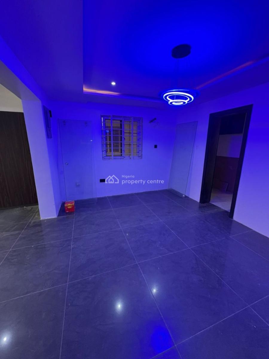 Newly Renovated 3-bedroom Apartment with Bq, Lekki, Lagos, Flat / Apartment for Sale