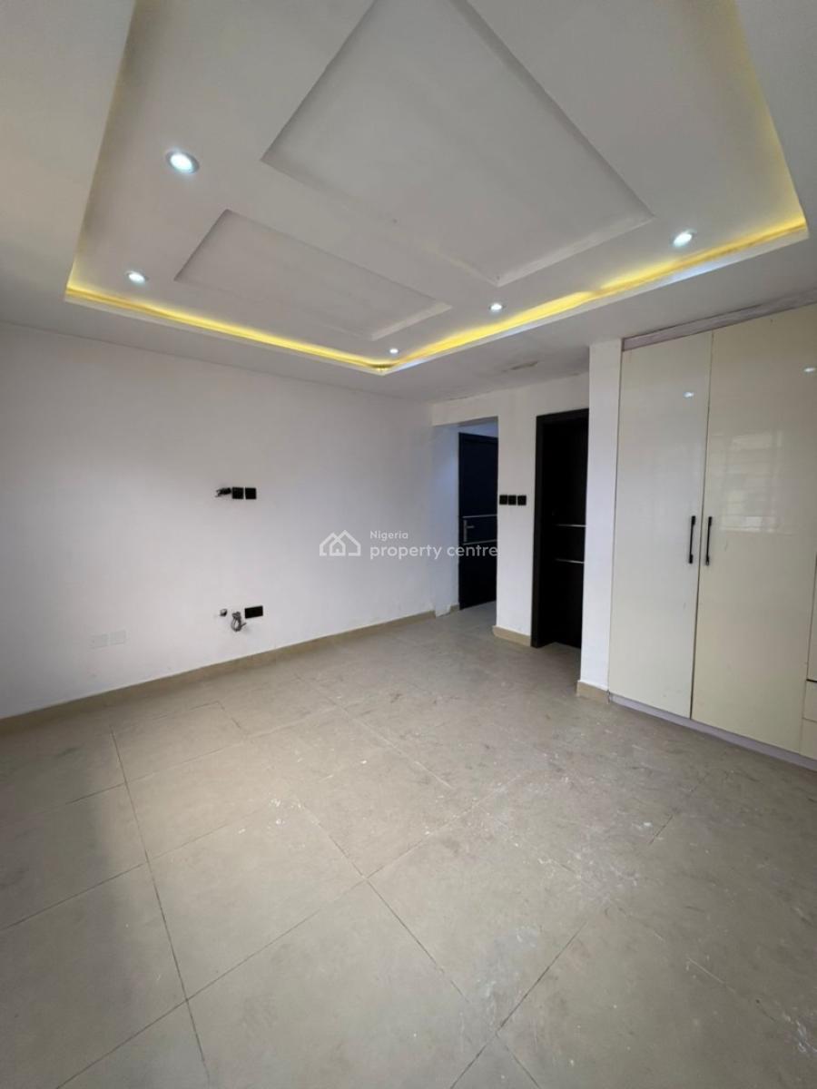 Newly Renovated 3-bedroom Apartment with Bq, Lekki, Lagos, Flat / Apartment for Sale