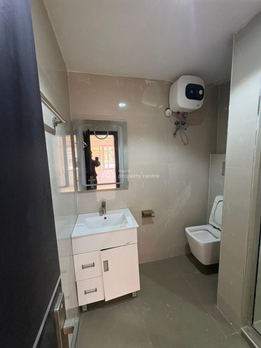 Newly Renovated 3-bedroom Apartment with Bq, Lekki, Lagos, Flat / Apartment for Sale