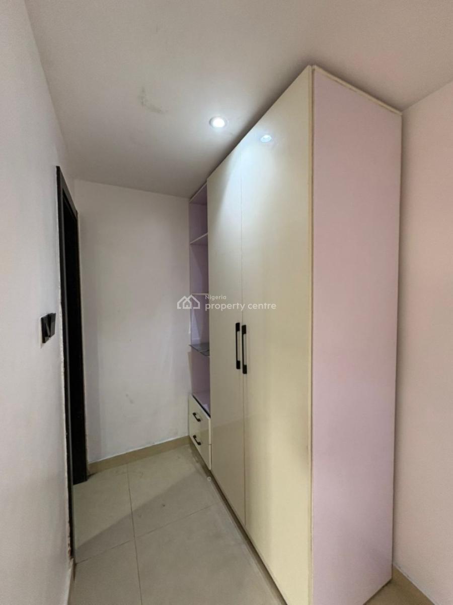 Newly Renovated 3-bedroom Apartment with Bq, Lekki, Lagos, Flat / Apartment for Sale