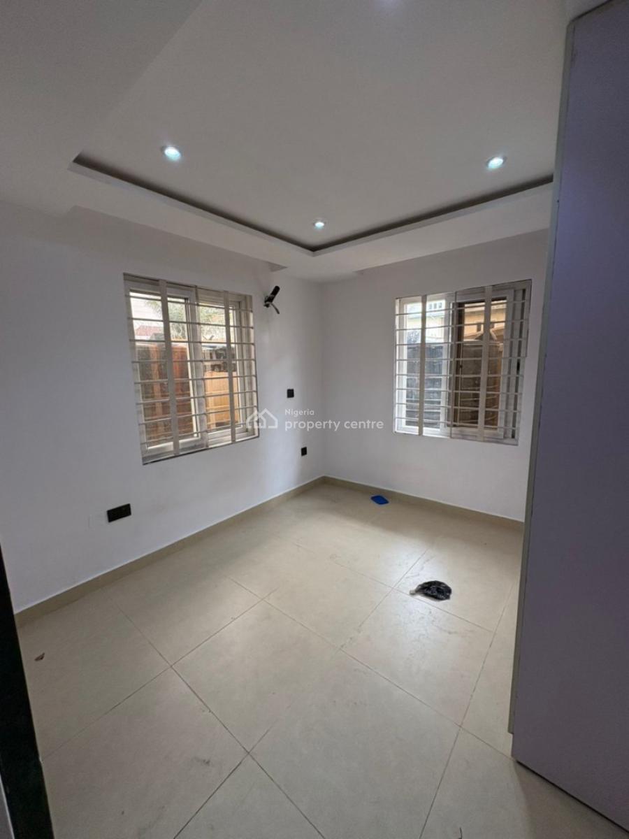 Newly Renovated 3-bedroom Apartment with Bq, Lekki, Lagos, Flat / Apartment for Sale