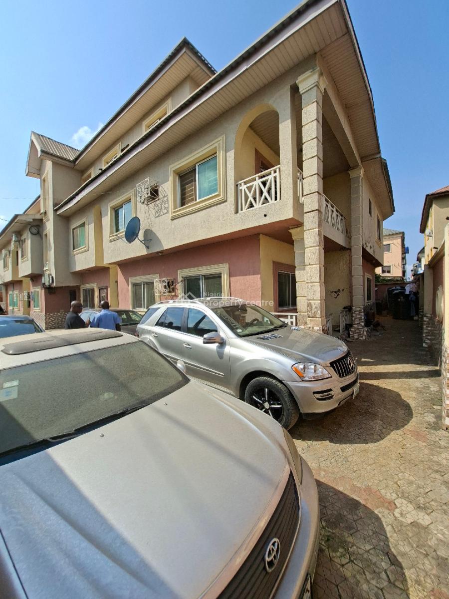 Solidly Built Block of 6 Flats with C of O, Parkview Estate, Ago Palace, Isolo, Lagos, Block of Flats for Sale