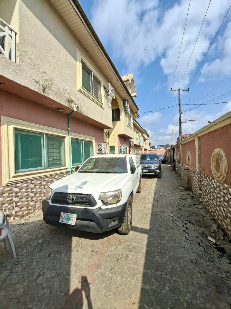 Solidly Built Block of 6 Flats with C of O, Parkview Estate, Ago Palace, Isolo, Lagos, Block of Flats for Sale