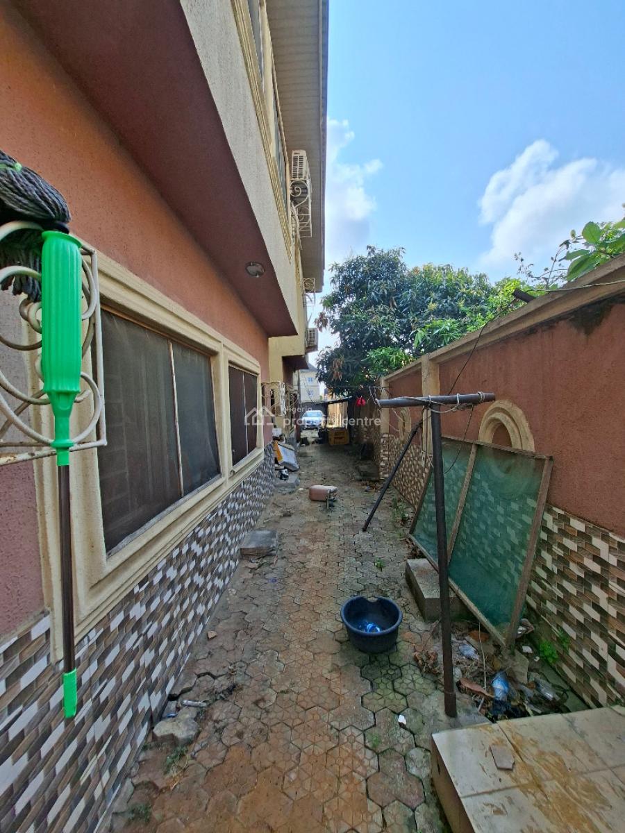 Solidly Built Block of 6 Flats with C of O, Parkview Estate, Ago Palace, Isolo, Lagos, Block of Flats for Sale