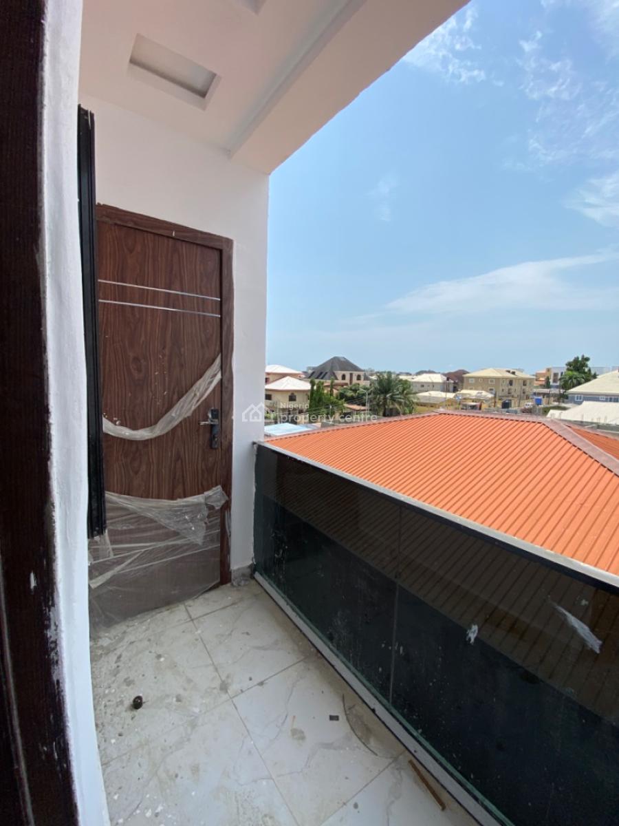 2 Bedroom Apartment, New Road, Ologolo, Lekki, Lagos, Flat / Apartment for Sale