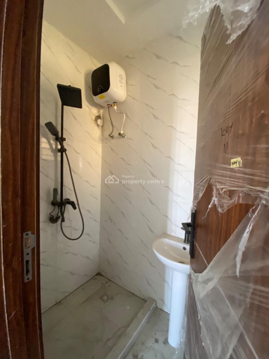 2 Bedroom Apartment, New Road, Ologolo, Lekki, Lagos, Flat / Apartment for Sale