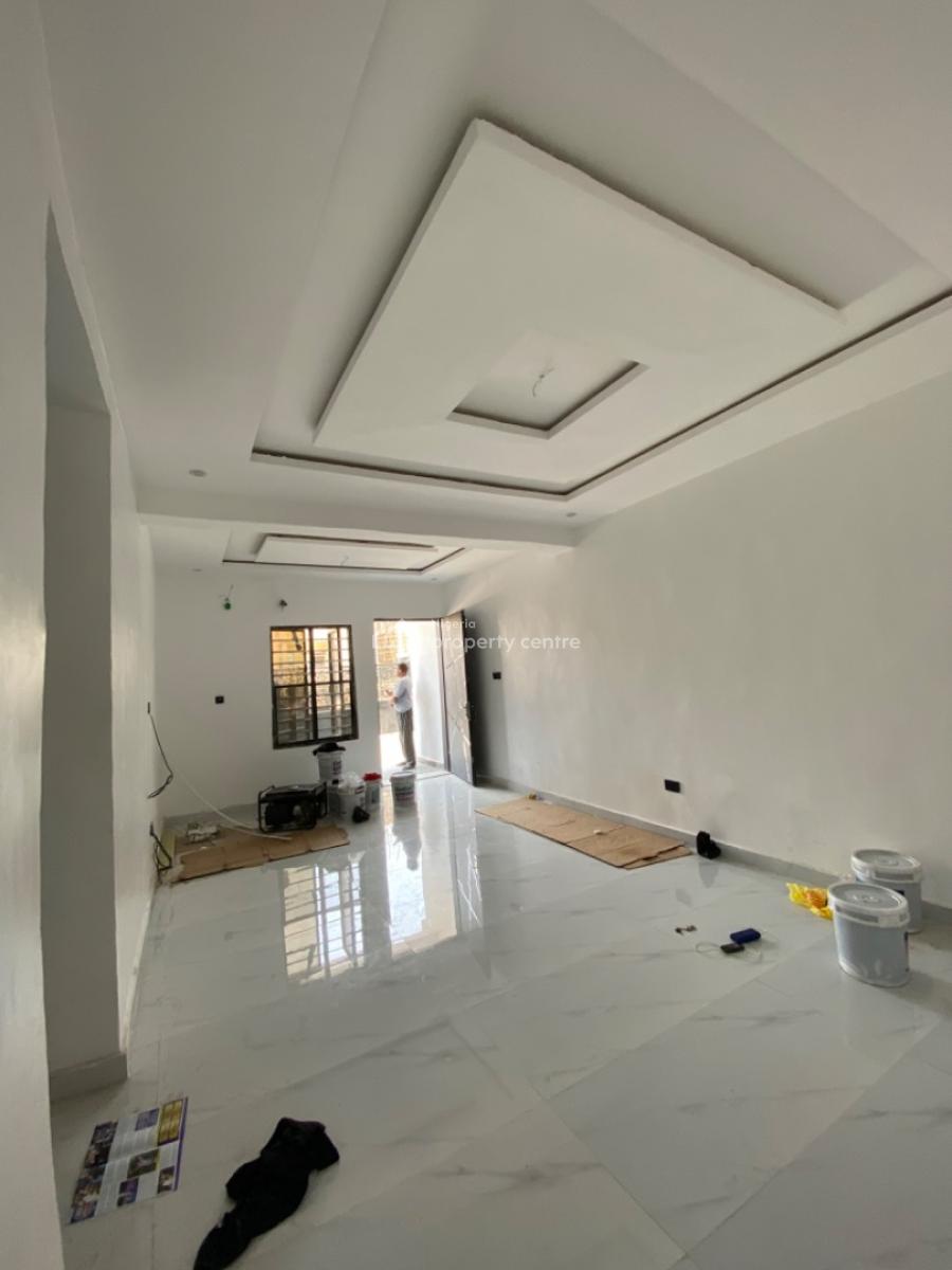 2 Bedroom Apartment, New Road, Ologolo, Lekki, Lagos, Flat / Apartment for Sale