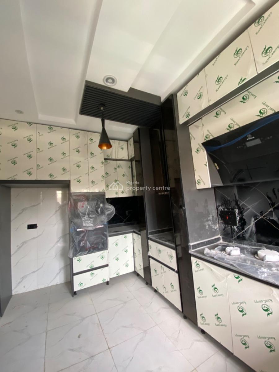 2 Bedroom Apartment, New Road, Ologolo, Lekki, Lagos, Flat / Apartment for Sale