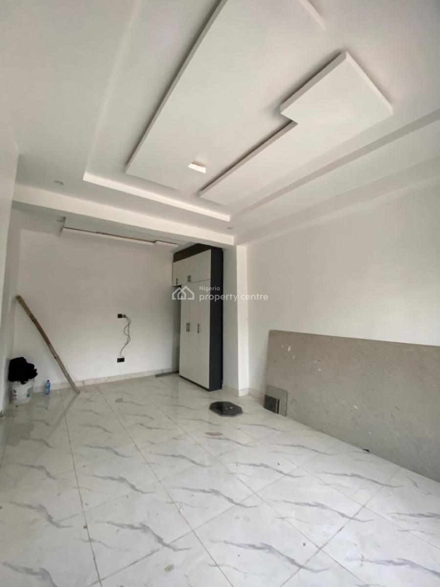 2 Bedroom Apartment, New Road, Ologolo, Lekki, Lagos, Flat / Apartment for Sale