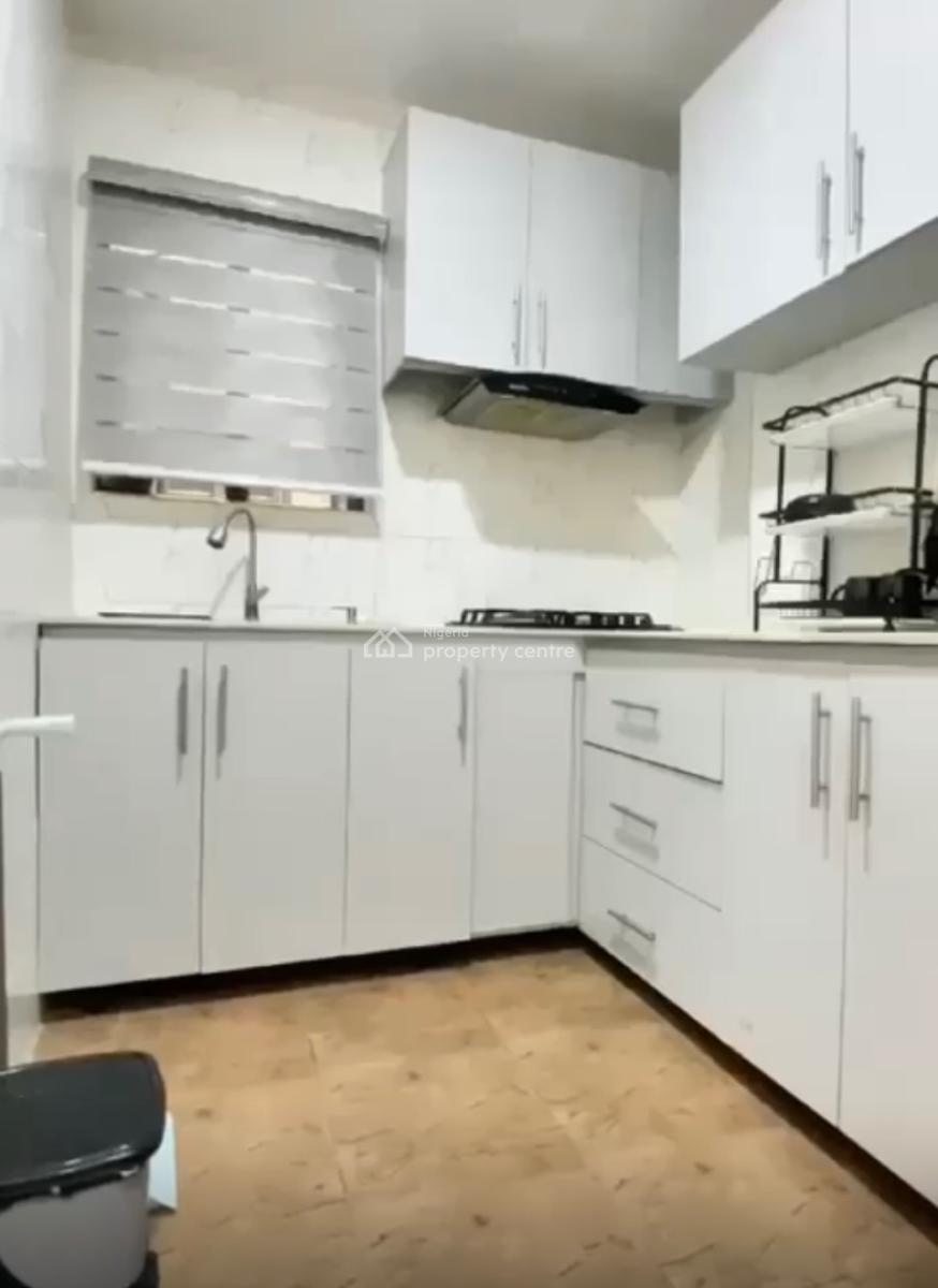 1 Bedroom Apartment, Ilaje Akoka, Bariga, Shomolu, Lagos, Flat / Apartment Short Let