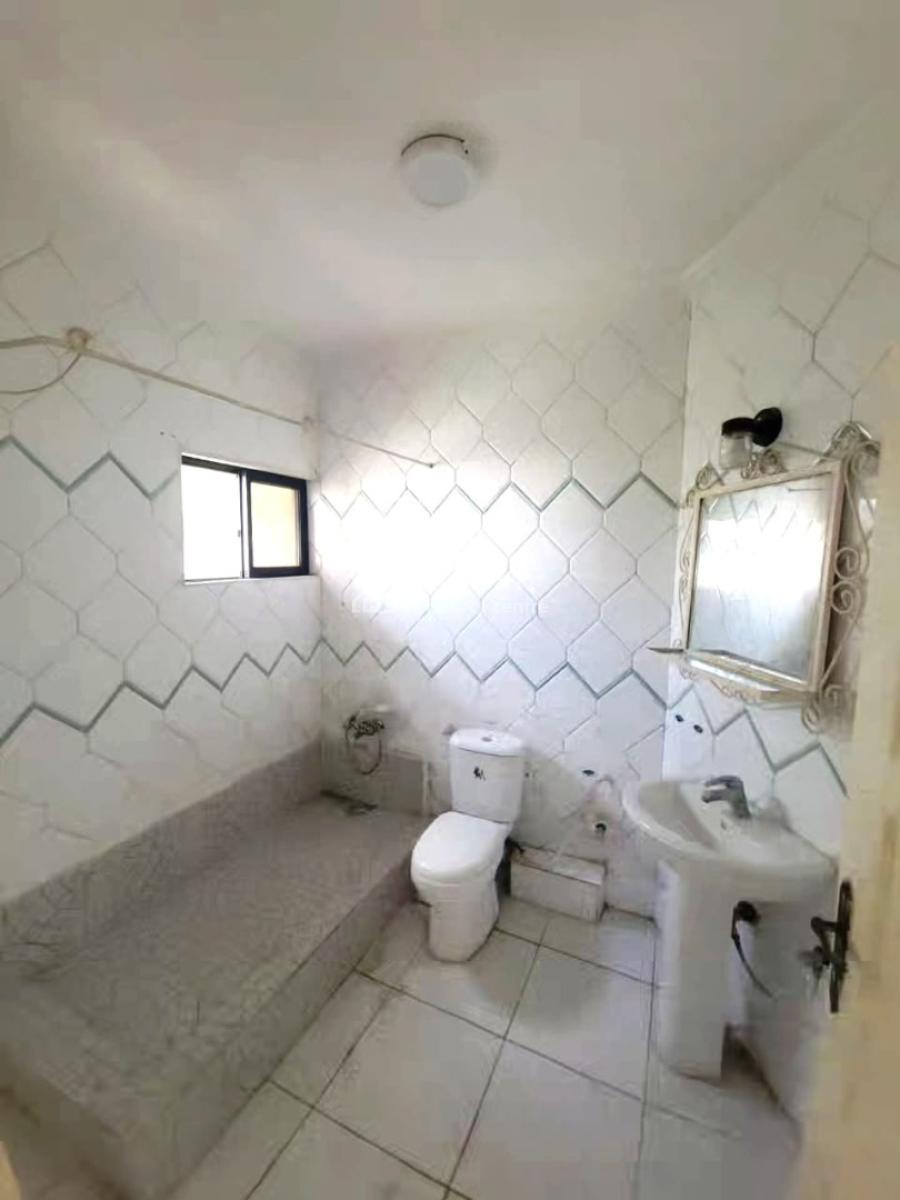 Spacious 4-bedroom Penthouse, Lekki Phase 1, Lekki, Lagos, Flat / Apartment for Rent