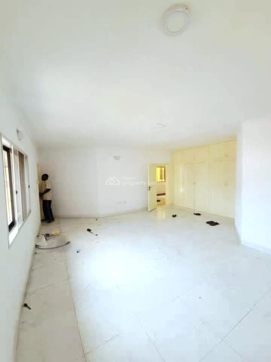 Spacious 4-bedroom Penthouse, Lekki Phase 1, Lekki, Lagos, Flat / Apartment for Rent