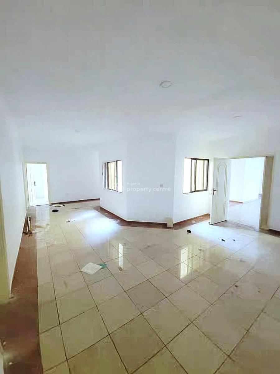 Spacious 4-bedroom Penthouse, Lekki Phase 1, Lekki, Lagos, Flat / Apartment for Rent