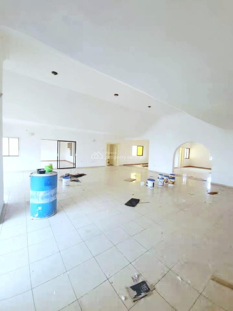 Spacious 4-bedroom Penthouse, Lekki Phase 1, Lekki, Lagos, Flat / Apartment for Rent