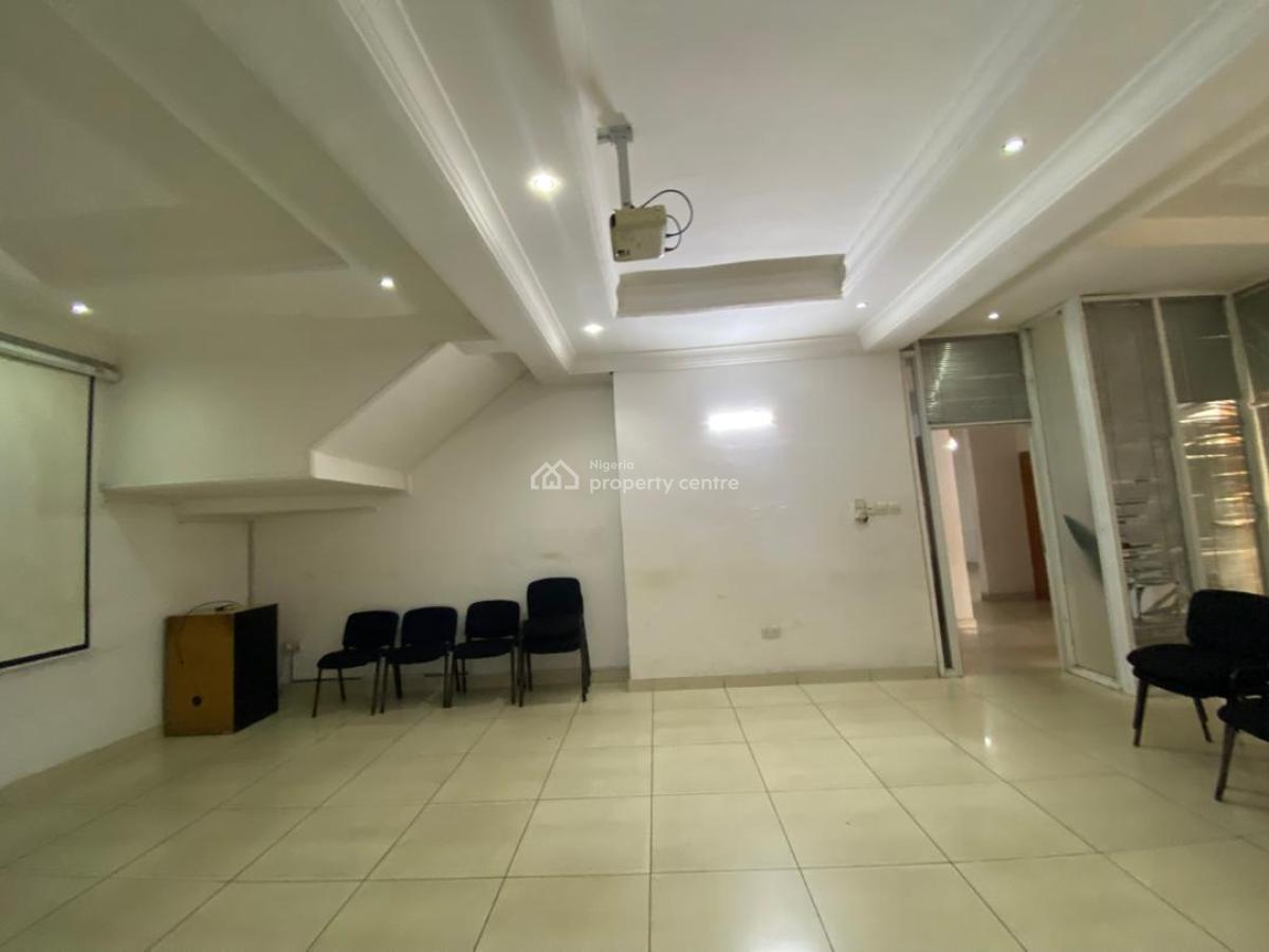 5bedrooms  Semi-detached Duplex and 1rooms Bq, Lekki Phase 1, Lekki, Lagos, Semi-detached Duplex for Rent