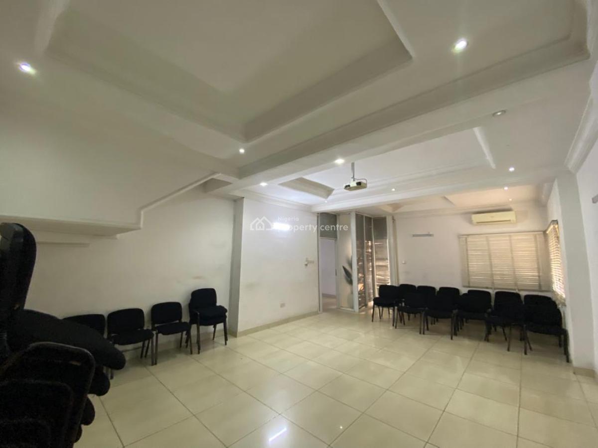 5bedrooms  Semi-detached Duplex and 1rooms Bq, Lekki Phase 1, Lekki, Lagos, Semi-detached Duplex for Rent