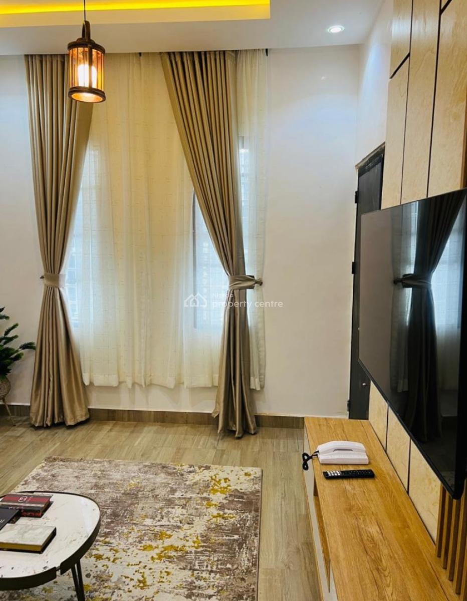 1 Bedroom Apartment, Ugbor Central Gra, Benin, Oredo, Edo, Flat / Apartment Short Let