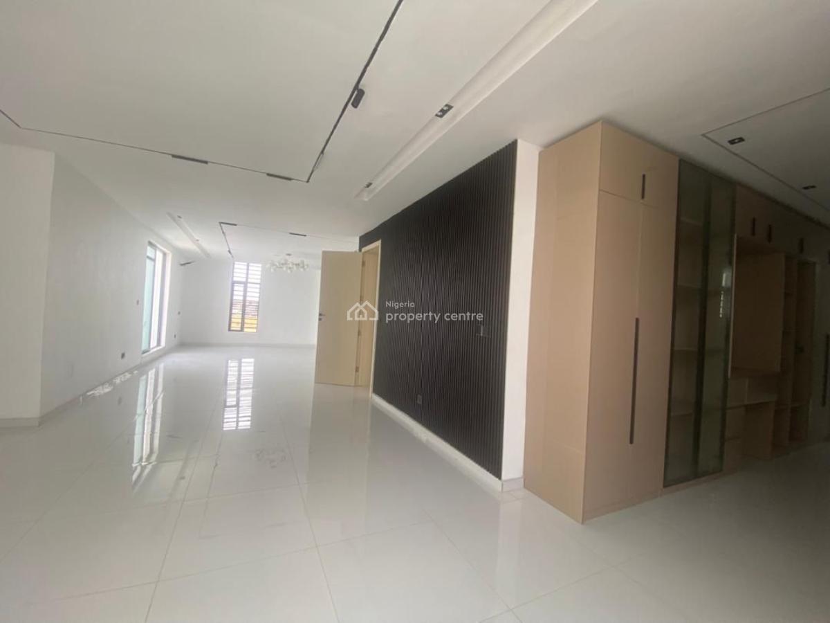 5 Bedroom Fully Detached with Bq, Chevron, Lekki, Lagos, Detached Duplex for Sale