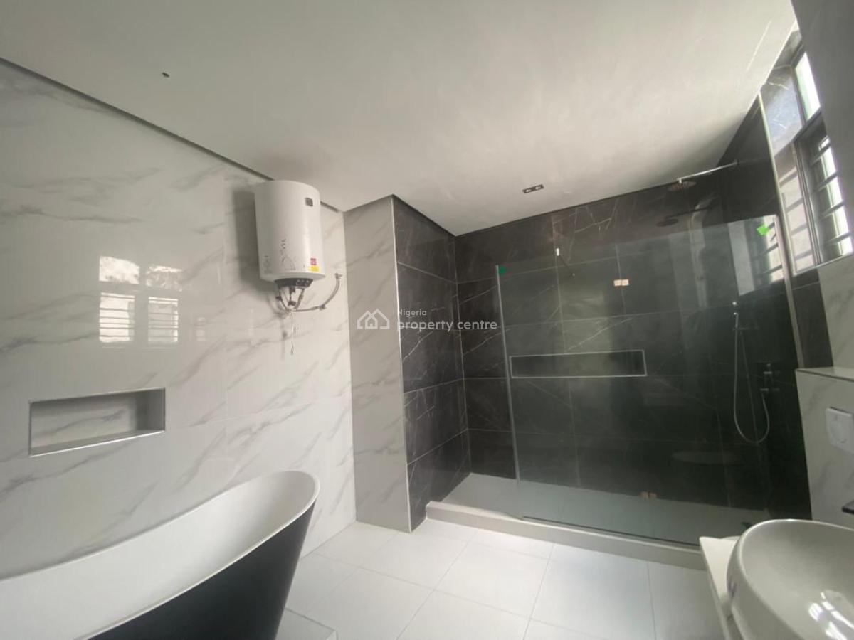 5 Bedroom Fully Detached with Bq, Chevron, Lekki, Lagos, Detached Duplex for Sale