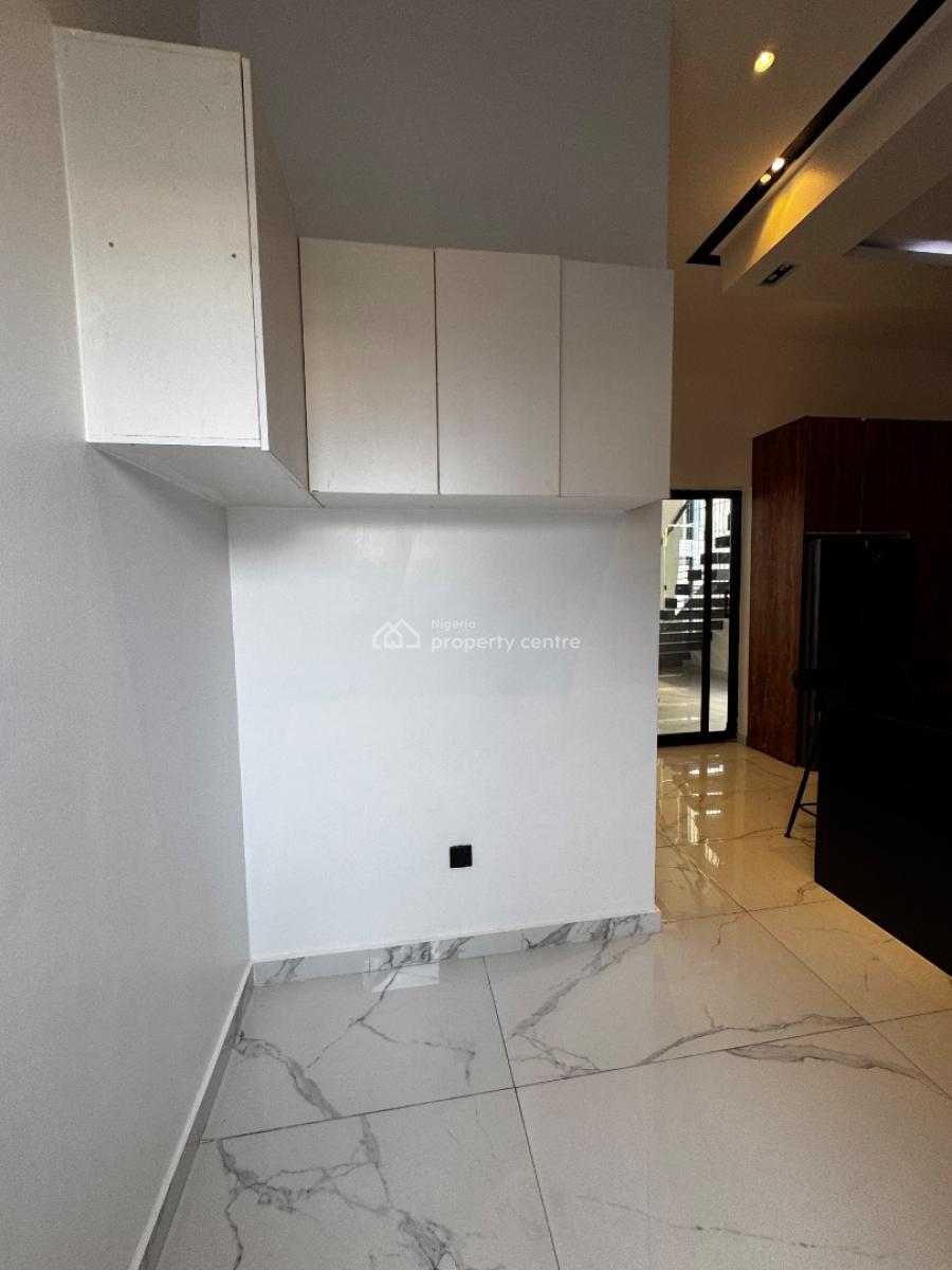 5 Bedrooms Duplex on 2 Floors with Cinema, Gym and Swimming Pool, Ologolo, Lekki, Lagos, House for Sale