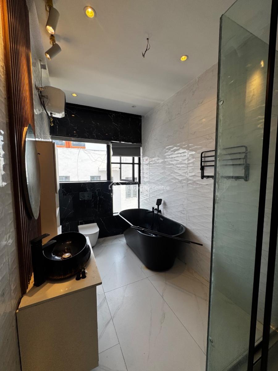 5 Bedrooms Duplex on 2 Floors with Cinema, Gym and Swimming Pool, Ologolo, Lekki, Lagos, House for Sale