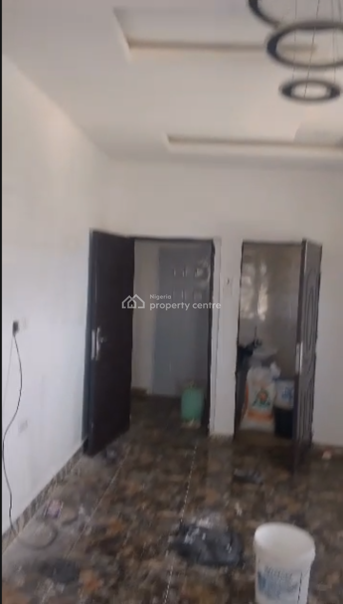 2 Bedroom Apartment, Ogombo, Lekki Phase 2, Lekki, Lagos, Flat / Apartment for Rent