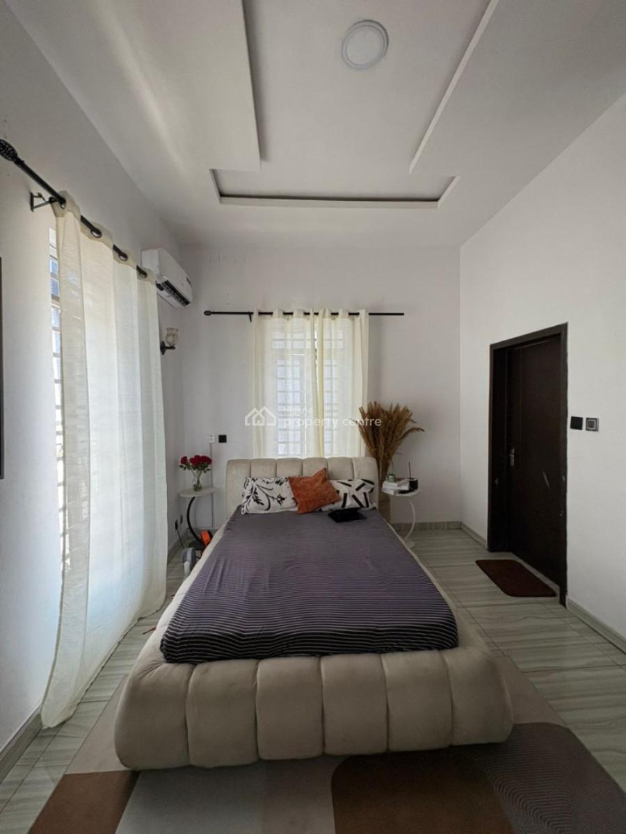 1 Bedroom Shared Apartment, Osapa, Lekki, Lagos, Mini Flat (room and Parlour) for Rent