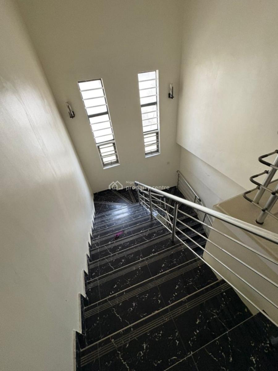 1 Bedroom Shared Apartment, Osapa, Lekki, Lagos, Mini Flat (room and Parlour) for Rent
