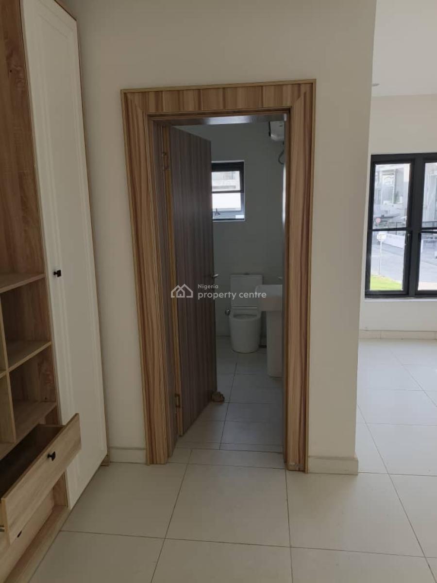 5bedrooms  Detached Duplex and Two Rooms Bq with a Swimming Pool, Chevron Alternative Route, Lekki, Lagos, Detached Duplex for Rent