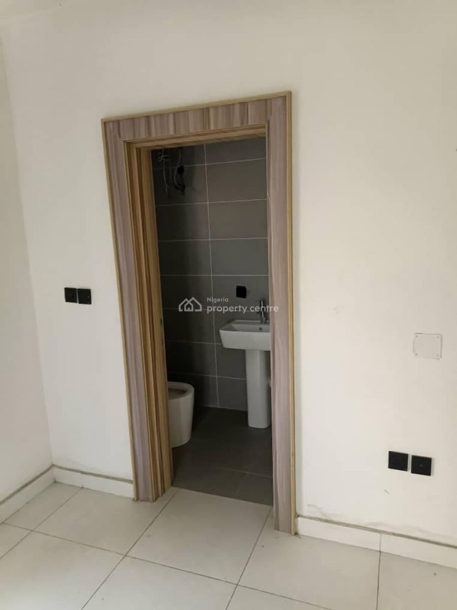 5bedrooms  Detached Duplex and Two Rooms Bq with a Swimming Pool, Chevron Alternative Route, Lekki, Lagos, Detached Duplex for Rent