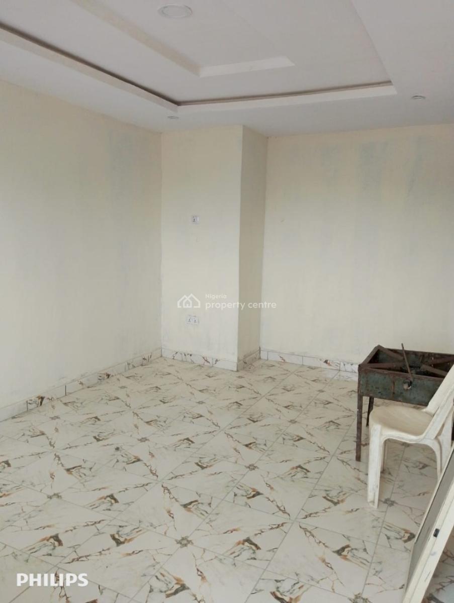 Luxurious Room and Parlour Self Contain Upstair  Close to Express, Abule Foli Before Eleko Junction Ibeju Lekki Lagos, Ibeju Lekki, Lagos, Mini Flat (room and Parlour) for Rent