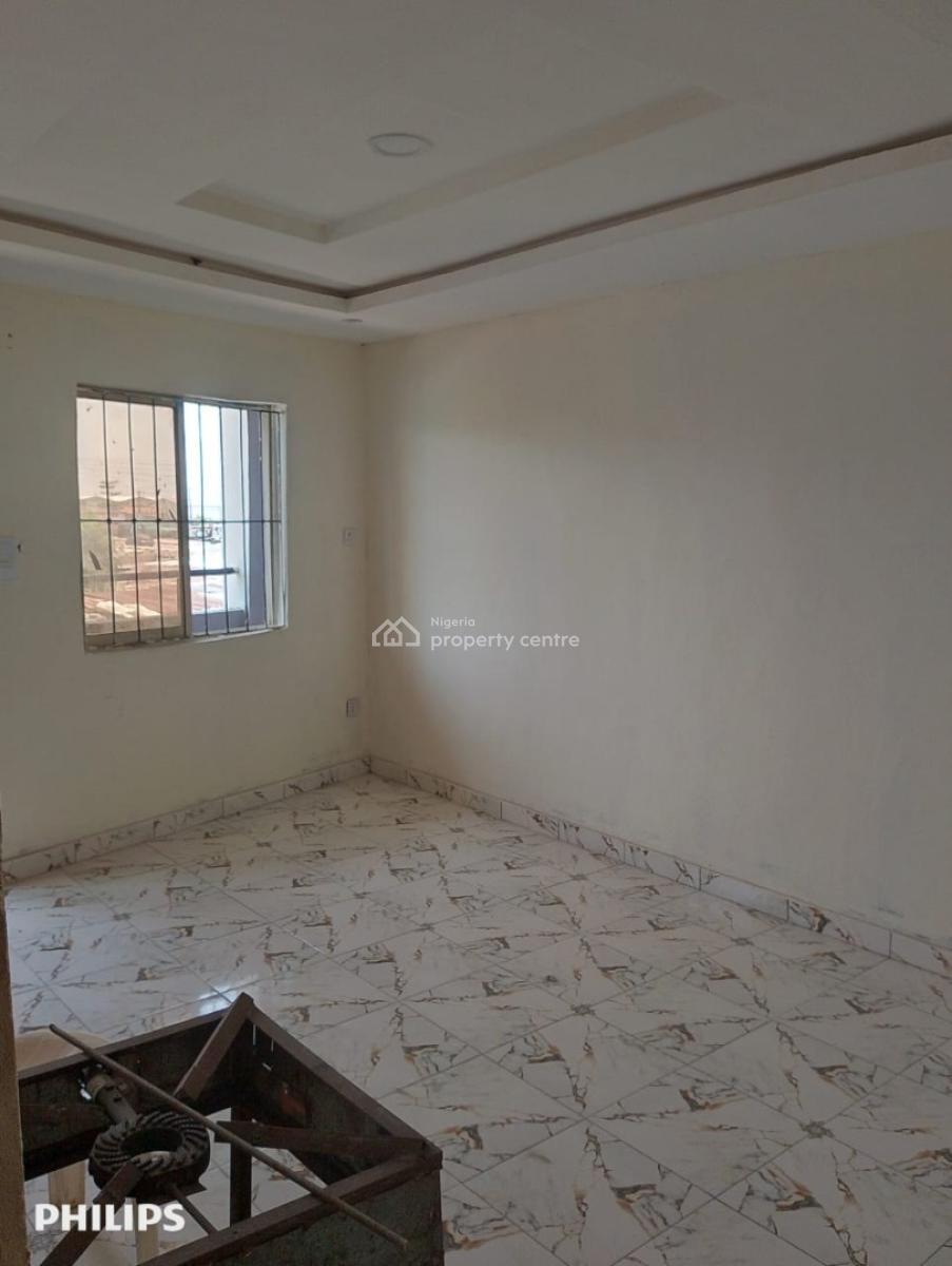 Luxurious Room and Parlour Self Contain Upstair  Close to Express, Abule Foli Before Eleko Junction Ibeju Lekki Lagos, Ibeju Lekki, Lagos, Mini Flat (room and Parlour) for Rent