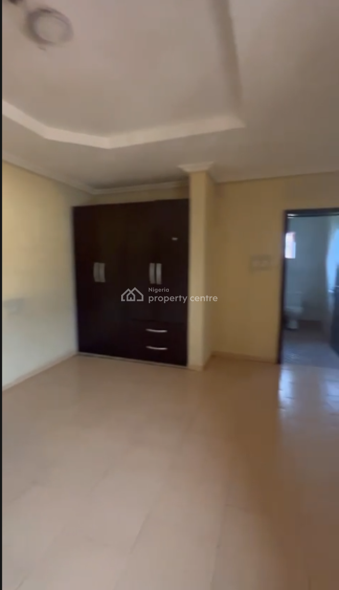 Spacious 3 Bedroom Apartment, Thomas Estate, Ajah, Lekki Phase 2, Lekki, Lagos, Flat / Apartment for Rent