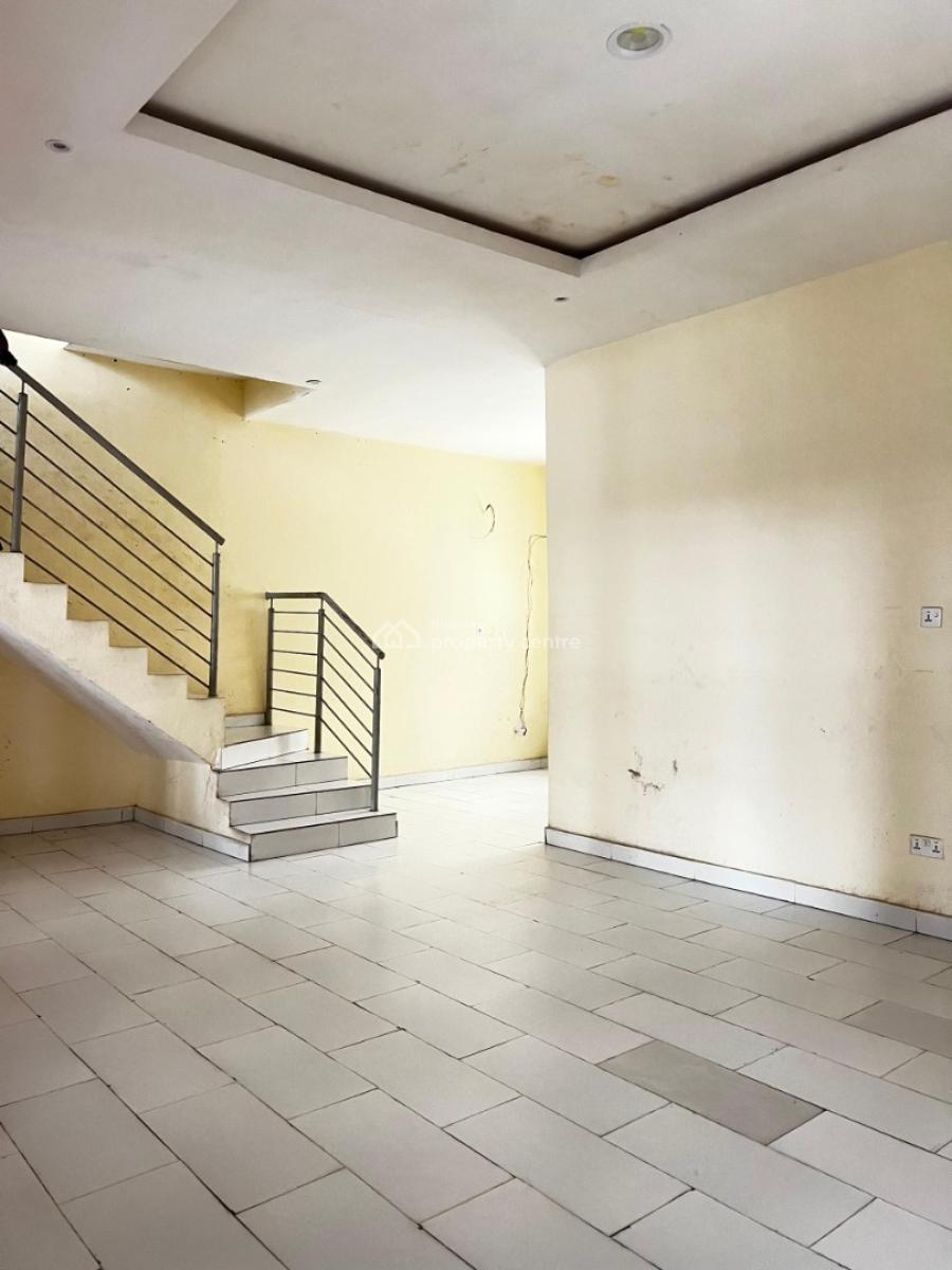 Spacious Room En-suite in a Shared 4 Bedrooms Terraced Duplex, Orchid Road, Lekki, Lagos, Terraced Duplex for Rent