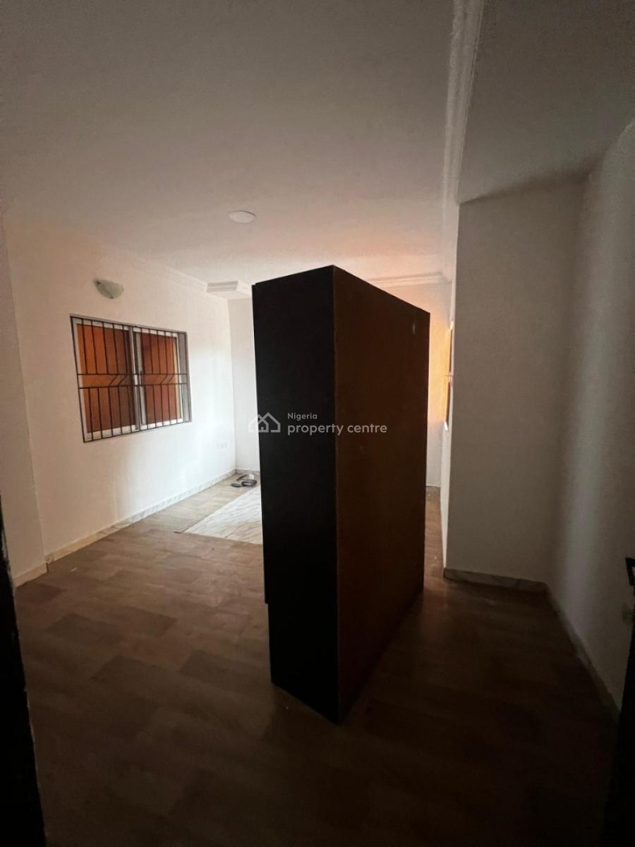 Price Friendsly 3bedroom  Apartment Upstairs in Ikate, Ikate, Lekki, Lagos, Flat / Apartment for Rent