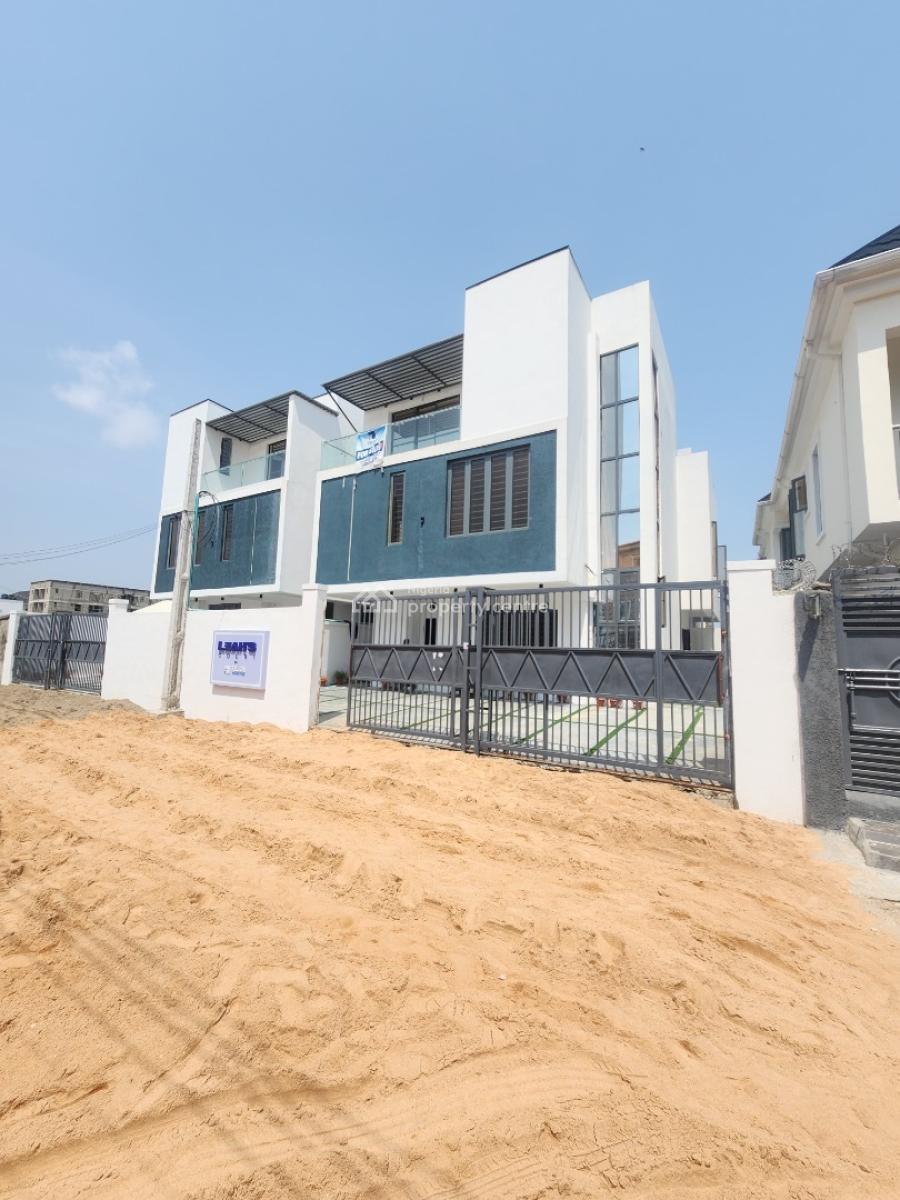 Nicely Built 4 Bedroom Detached Duplex with Bq, Ologolo, Lekki, Lagos, Detached Duplex for Sale