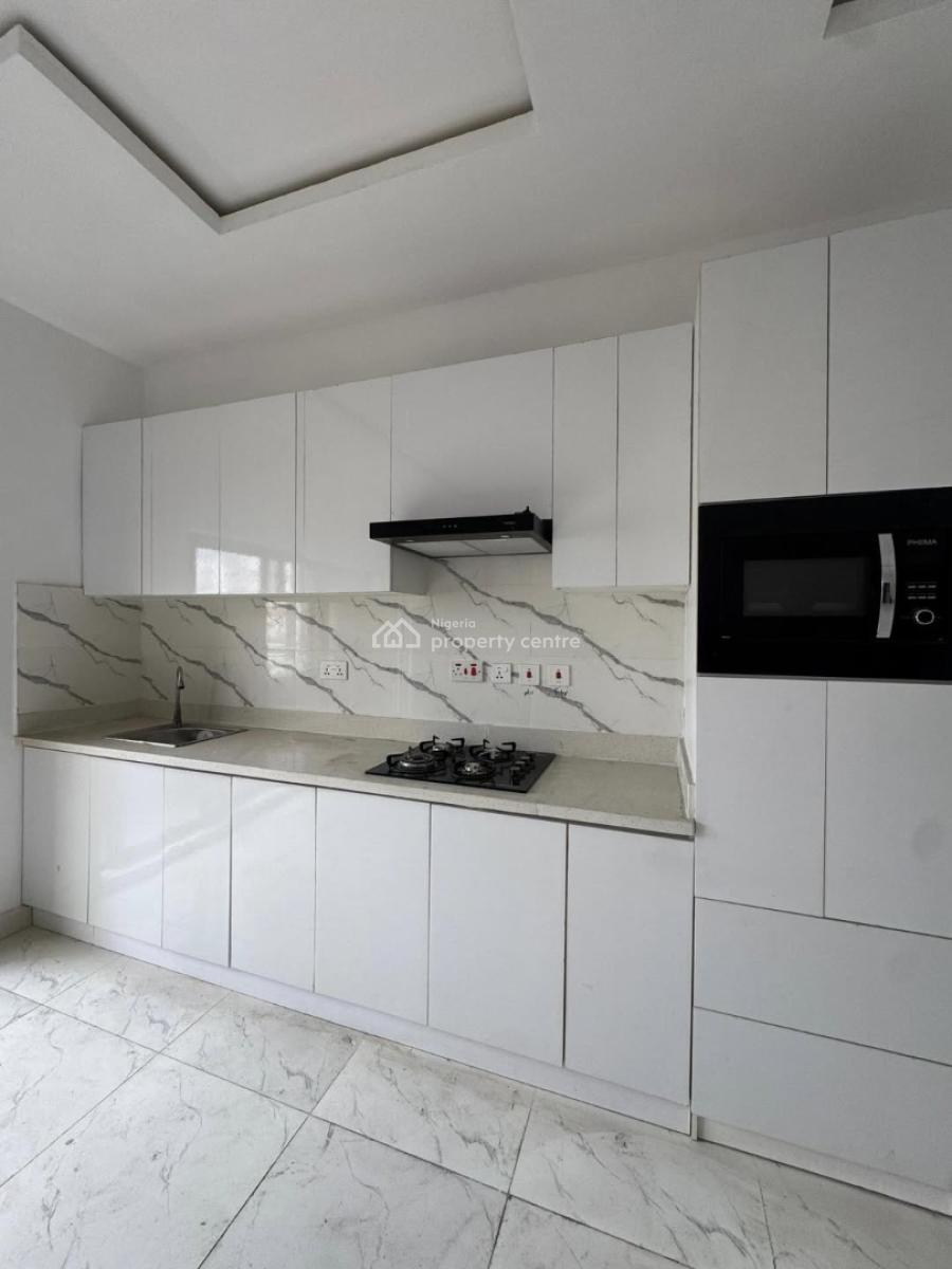 Spacious 2 Bedroom Apartment with Gym, Elevator and Swimming Pool, Freedom Way, Lekki, Lagos, Flat / Apartment for Sale