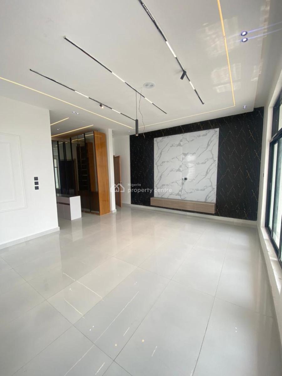 Spacious Well Built 5 Bedroom Fully Detached Duplex, Orchid Road, Lekki, Lagos, Detached Duplex for Sale