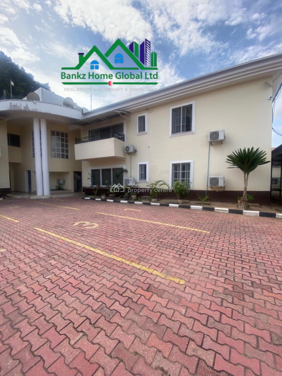Spacious Three Bedroom Apartment with a Bq, Ikoyi, Lagos, Flat / Apartment for Rent