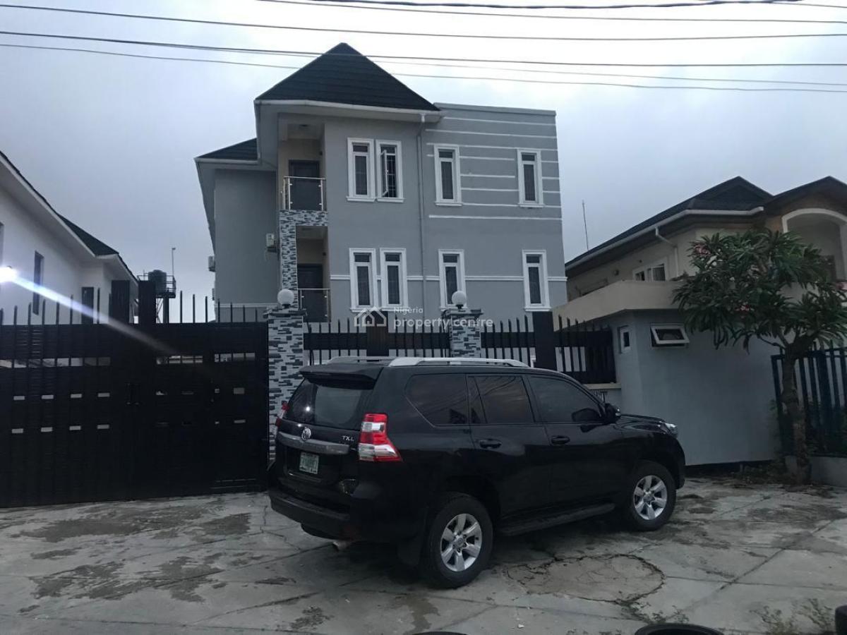Spacious Serviced 2 Bedroom Apartment Flat, Lekki Phase 1, Lekki, Lagos, Flat / Apartment for Rent